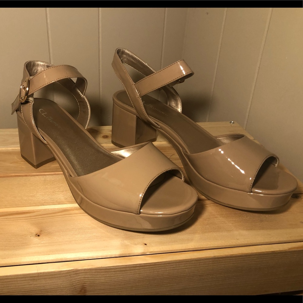 Tan/Nude Patent Platform Heels